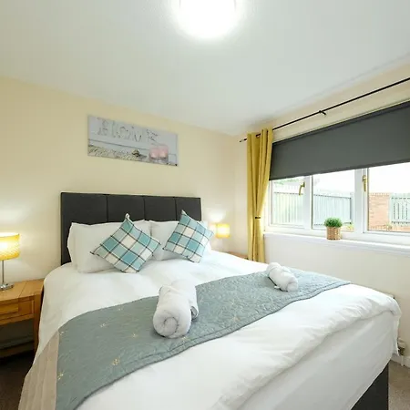 Pure Apartments Commuter- Dunfermline South Rosyth Exterior photo