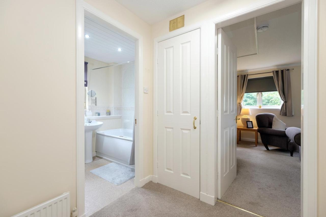 Pure Commuter- Dunfermline South Apartment